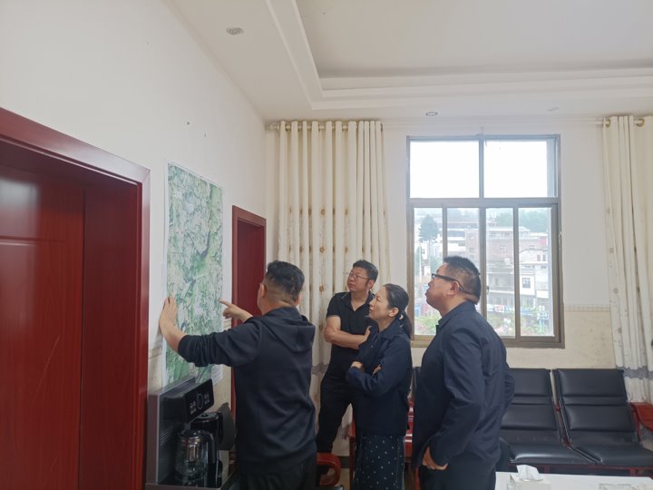 yp街机_(中国)集团集团党委委员、财务总监莫晓丹一行到顺源煤矿调研